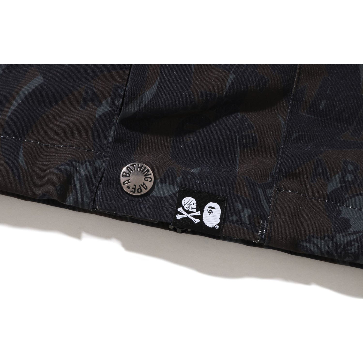 BAPE X NEIGHBOURHOOD SNOWBOARD JACKET MENS