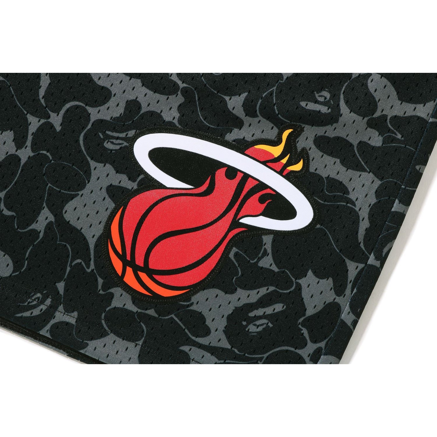 BAPE X MITCHELL & NESS MIAMI HEAT JERSEY SHORTS MENS